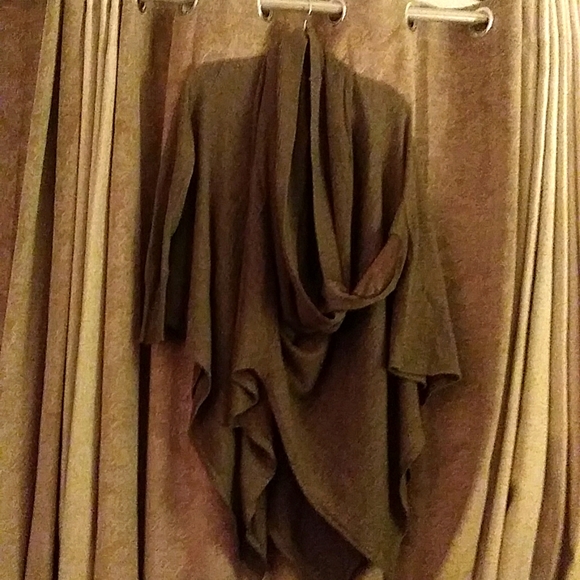 Women's FAB LUX Merino Wool Cape w/Cowl Neck+Chic Capped Leather Elbows. Sz:S - Picture 3 of 8